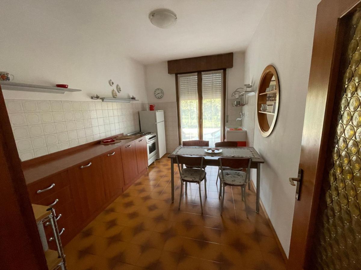 Appartamento Lucia Torbole Sul Garda Exterior foto